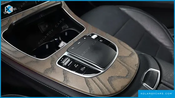 MERCEDES E-CLASS E300E 4MATIC EXCLUSIVE