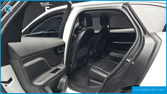 JAGUAR F-PACE 20D PRESTIGE