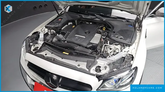 MERCEDES E-CLASS E300 4MATIC AMG LINE
