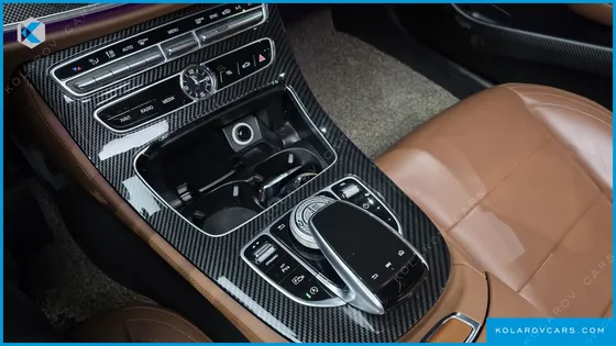MERCEDES E-CLASS E300 4MATIC AMG LINE