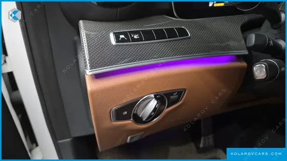 MERCEDES E-CLASS E300 4MATIC AMG LINE