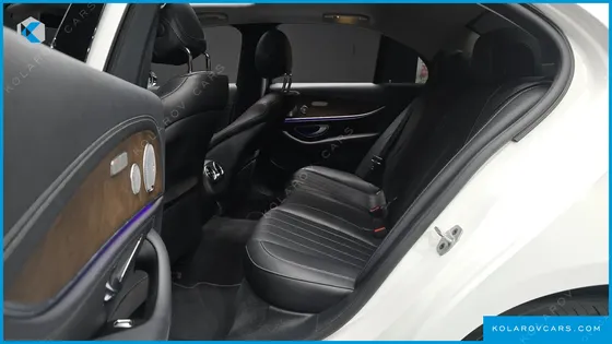 MERCEDES E-CLASS E300 4MATIC EXCLUSIVE