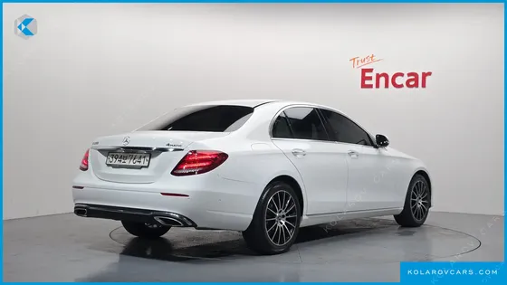 MERCEDES E-CLASS E300 4MATIC AVNATGARDE