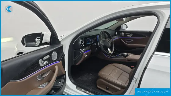 MERCEDES E-CLASS E300 4MATIC AVNATGARDE