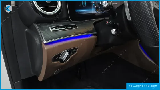 MERCEDES E-CLASS E300 4MATIC AVNATGARDE