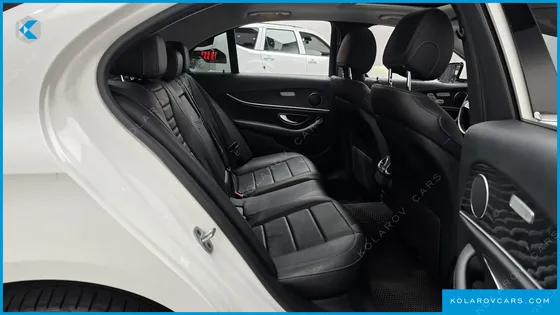 MERCEDES E-CLASS E220D AVANTGARDE