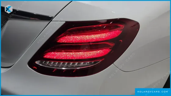MERCEDES E-CLASS E220D AVANTGARDE