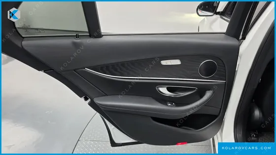 MERCEDES E-CLASS E220D AVANTGARDE