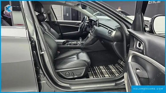 GENESIS G70 2.0T AWD