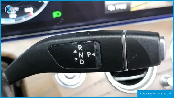 MERCEDES E-CLASS E300 4MATIC EXCLUSIVE