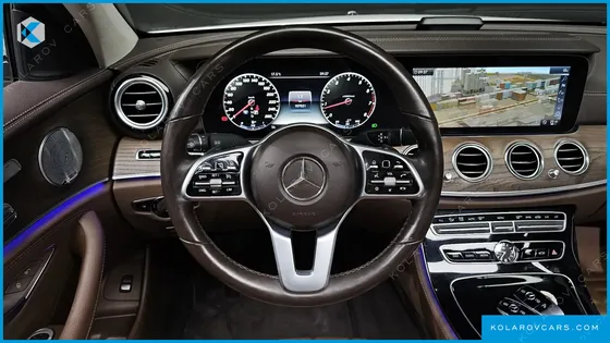 MERCEDES E-CLASS E300 4MATIC EXCLUSIVE