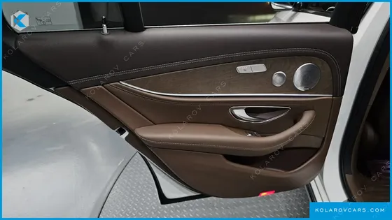 MERCEDES E-CLASS E300 4MATIC EXCLUSIVE