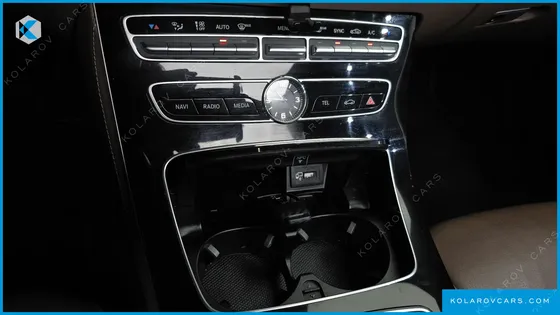 MERCEDES E-CLASS E300 AVANTGARDE