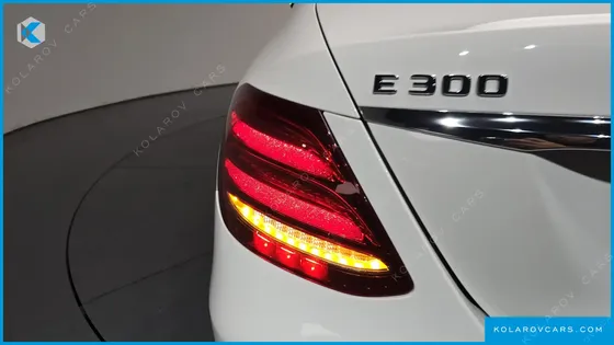 MERCEDES E-CLASS E300 AVANTGARDE