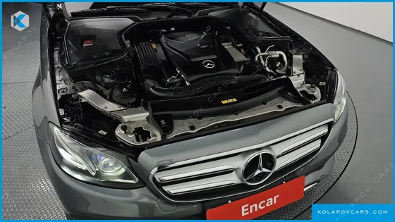 MERCEDES E-CLASS E300 4MATIC AVNATGARDE