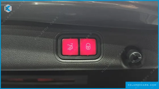 MERCEDES E-CLASS E300 4MATIC AVNATGARDE