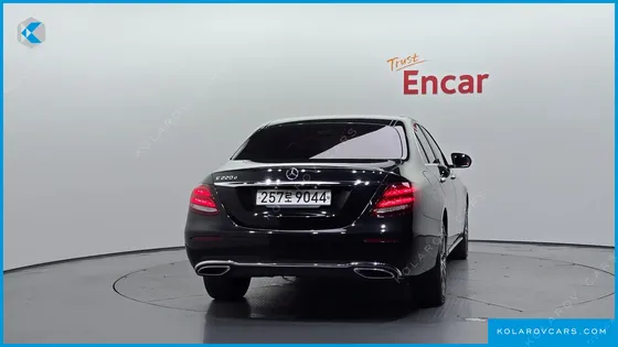 MERCEDES E-CLASS E220D AVANTGARDE