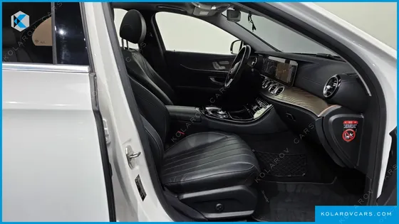 MERCEDES E-CLASS E300E EXCLUSIVE