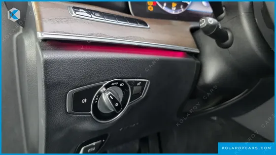 MERCEDES E-CLASS E300E EXCLUSIVE