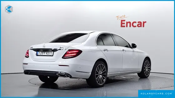 MERCEDES E-CLASS E300 4MATIC EXCLUSIVE