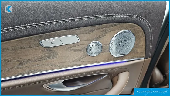 MERCEDES E-CLASS E300 4MATIC EXCLUSIVE