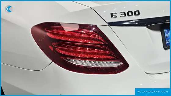MERCEDES E-CLASS E300 4MATIC EXCLUSIVE