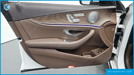 MERCEDES E-CLASS E300 4MATIC EXCLUSIVE