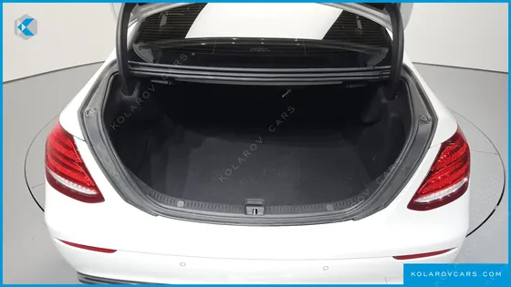 MERCEDES E-CLASS E300 4MATIC EXCLUSIVE
