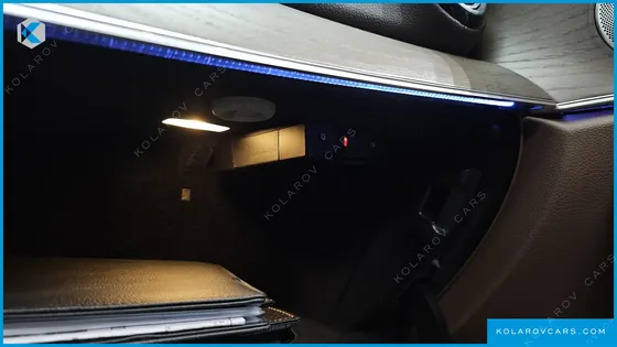 MERCEDES E-CLASS E300 4MATIC EXCLUSIVE