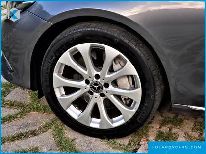 MERCEDES E-CLASS E300 4MATIC EXCLUSIVE