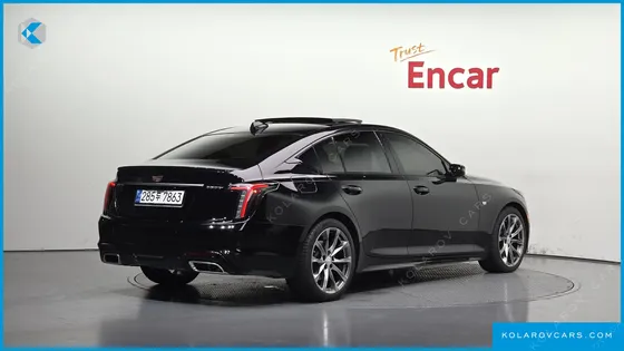 CADILLAC CT5 2.0 SPORT