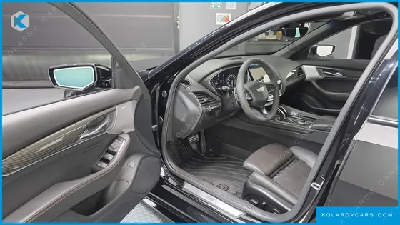 CADILLAC CT5 2.0 SPORT