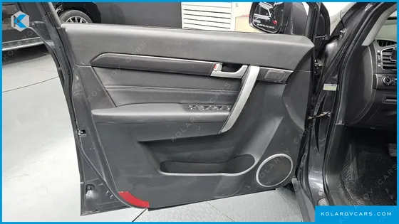 CHEVROLET (GM DAEWOO) CAPTIVA 2WD LT PREMIUM