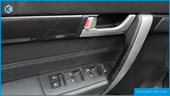 CHEVROLET (GM DAEWOO) CAPTIVA 2WD LT PREMIUM