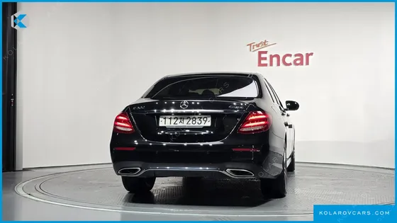 MERCEDES E-CLASS E300 4MATIC AMG LINE