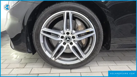 MERCEDES E-CLASS E300 4MATIC AMG LINE