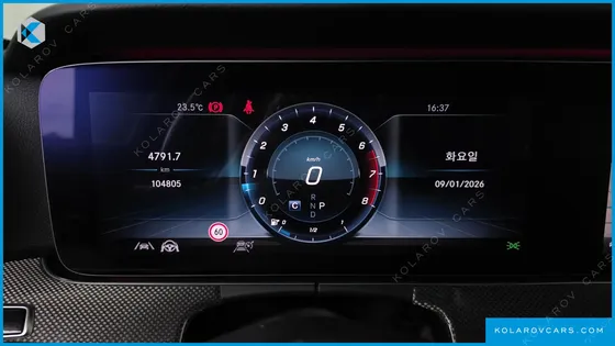 MERCEDES E-CLASS E300 4MATIC AMG LINE