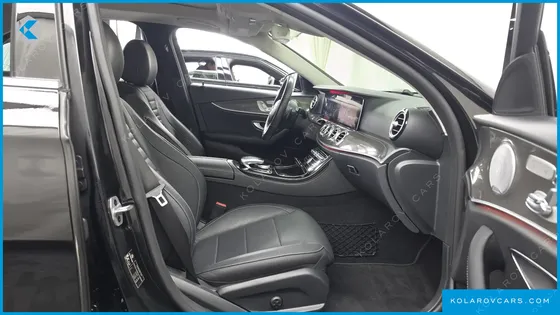 MERCEDES E-CLASS E300 4MATIC AMG LINE