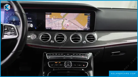 MERCEDES E-CLASS E300 4MATIC AMG LINE