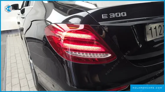 MERCEDES E-CLASS E300 4MATIC AMG LINE