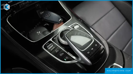 MERCEDES E-CLASS E300 4MATIC AMG LINE