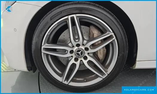 MERCEDES E-CLASS E300 AMG LINE
