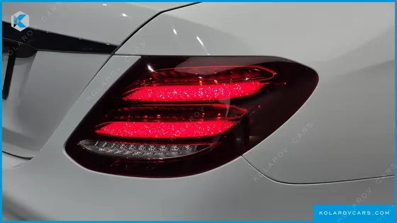 MERCEDES E-CLASS E300 AMG LINE