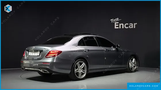 MERCEDES E-CLASS E300 4MATIC AMG LINE