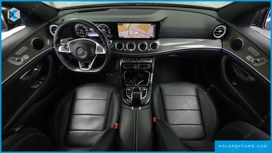 MERCEDES E-CLASS E300 4MATIC AMG LINE