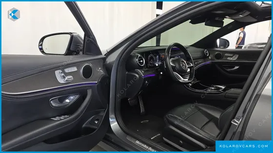 MERCEDES E-CLASS E300 4MATIC AMG LINE