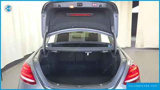 MERCEDES E-CLASS E300 4MATIC AMG LINE