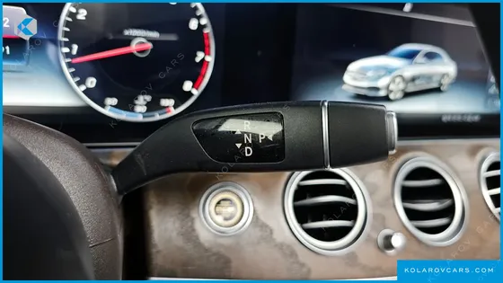 MERCEDES E-CLASS E300 4MATIC EXCLUSIVE