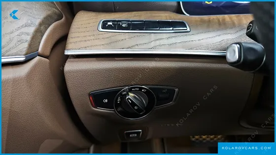 MERCEDES E-CLASS E300 4MATIC EXCLUSIVE