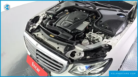MERCEDES E-CLASS E300E EXCLUSIVE